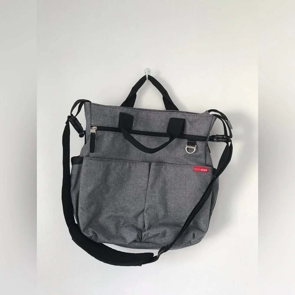 Skip Hop gray baby messenger diaper bag